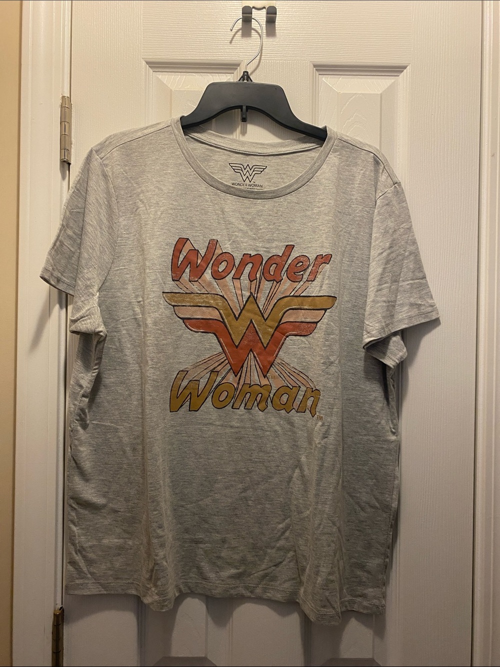DC Wonder Woman Logo Tee - Light Gray with Black Print size 2x